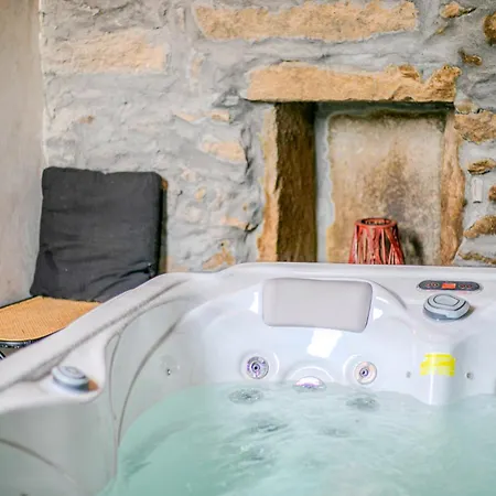 Casa Pyrrhula Murina - Private Jacuzzi Semesterbostad *