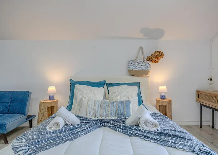 Casa Pyrrhula Murina - Private Jacuzzi Nordeste (Azores)