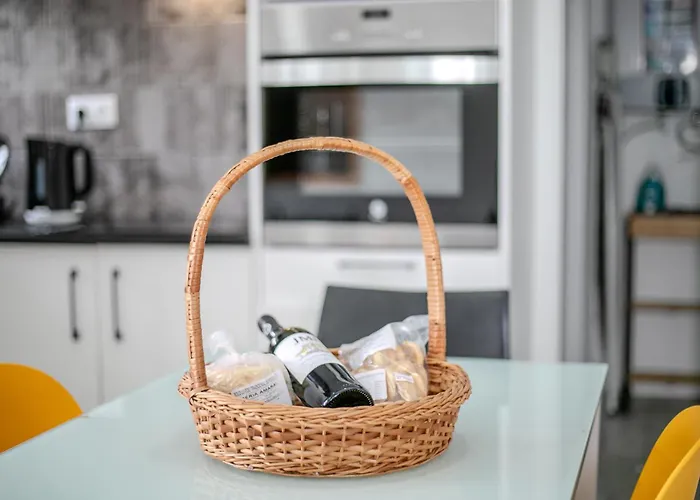 Dom wakacyjny Casa Pyrrhula Murina - Private Jacuzzi Nordeste (Azores)